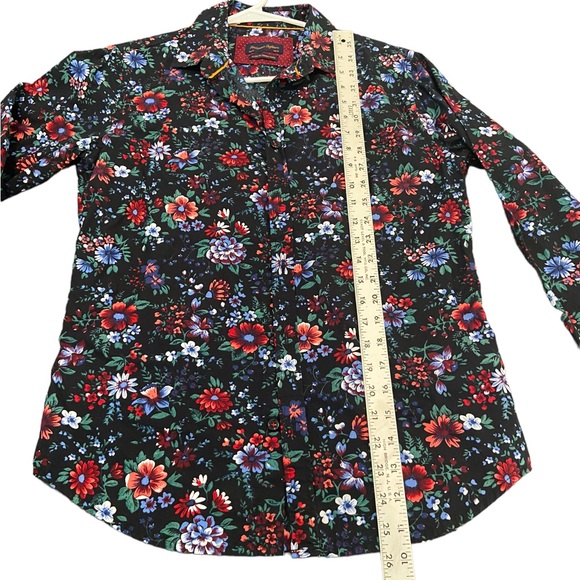 Gentlemens Outfitters button front dark floral shirt. EUC - Picture 4 of 7